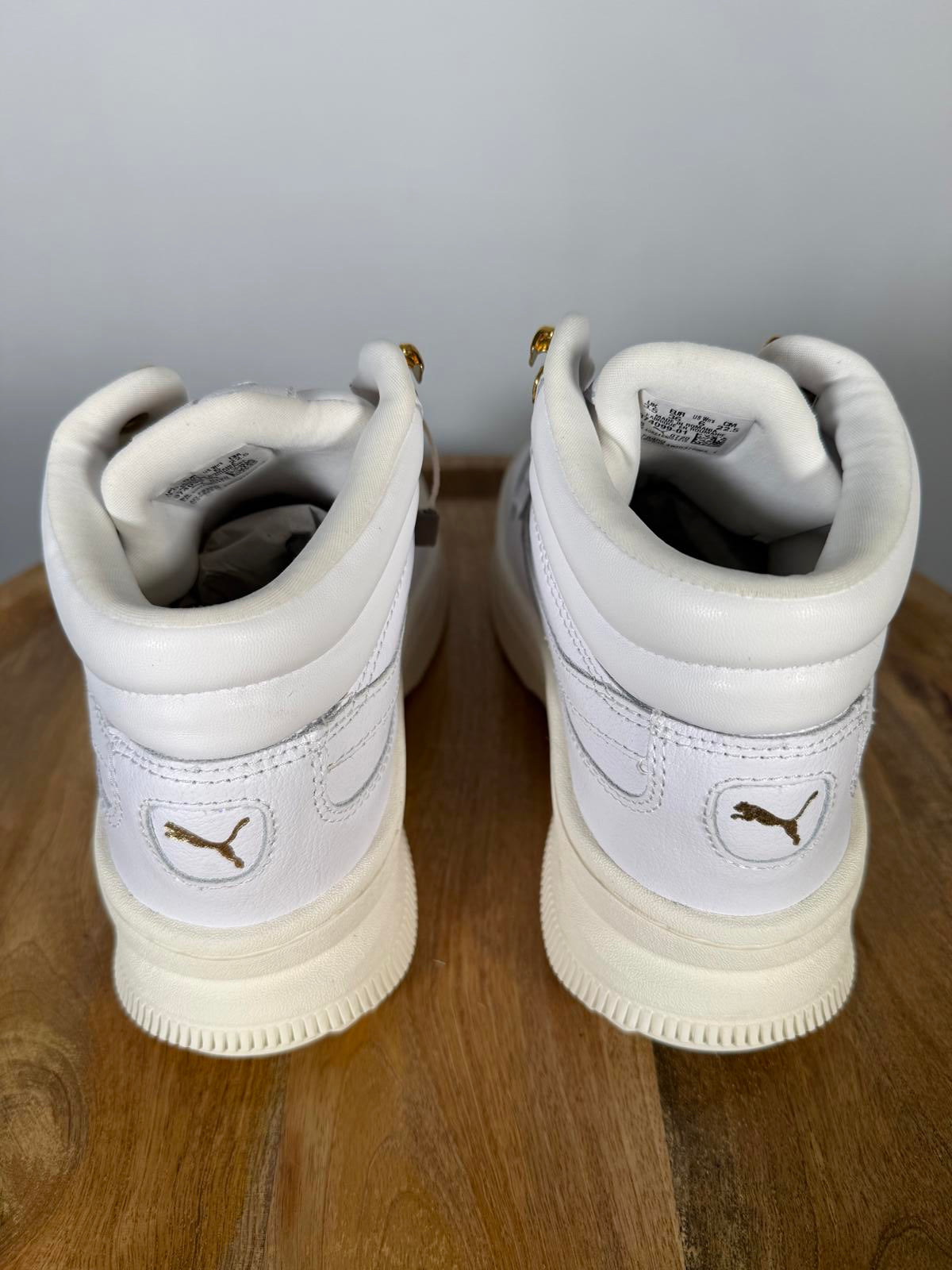 NWB Puma Deva Boot Women's White Lifestyle Sneakers Shoes Size 6