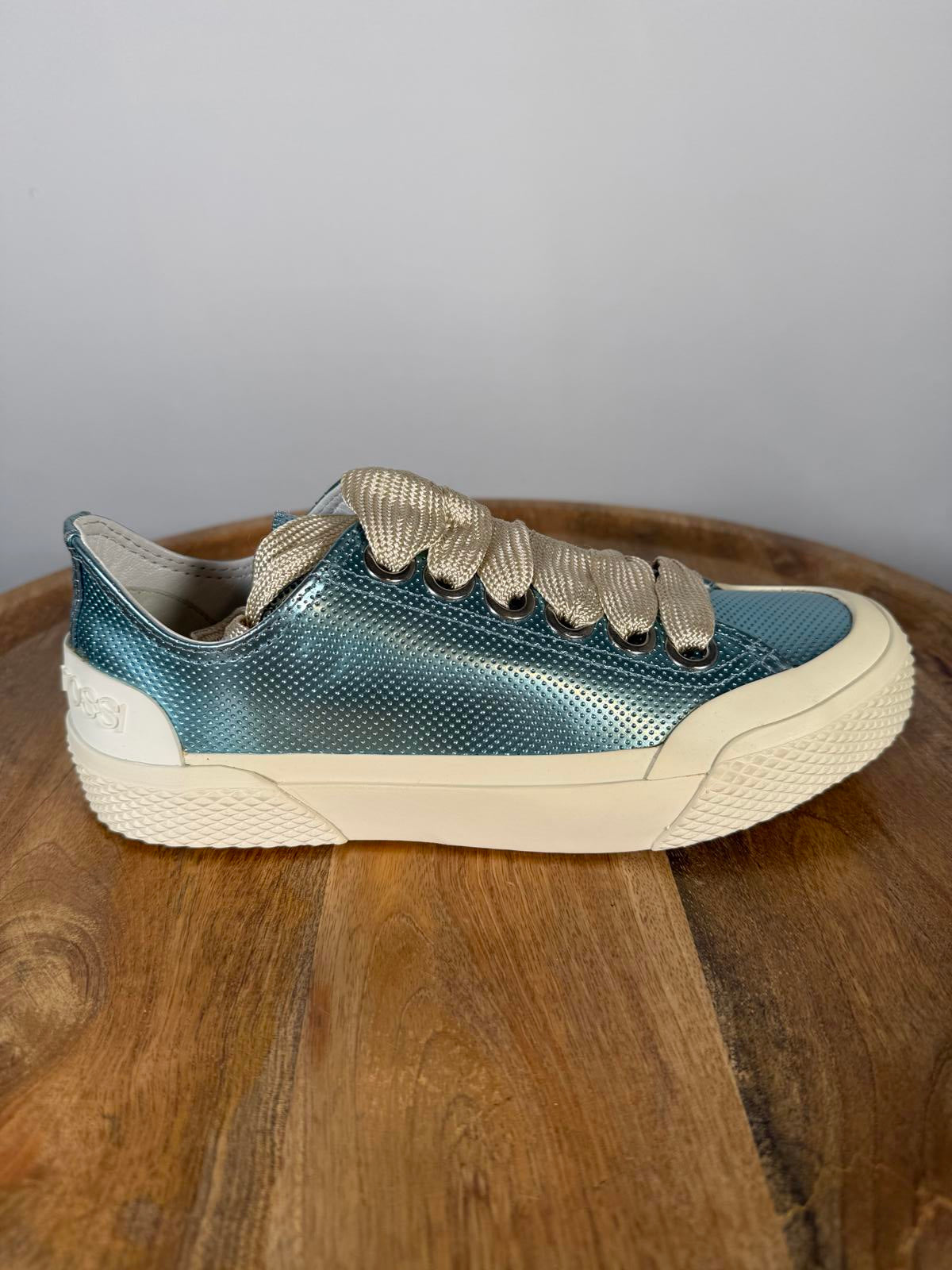 Sergio Rossi Metallic Blue Leather Sneakers EU 35 US 5 Lace Up Women’s NWB