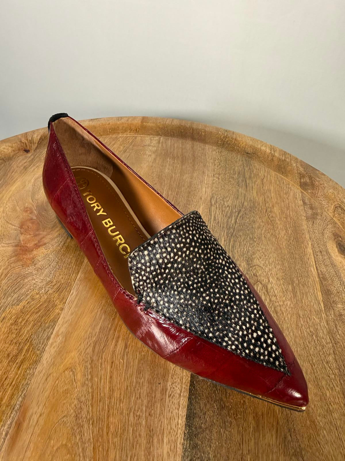 Tory Burch Lila Spotted Haircalf Loafers Burgundy Patent Leather US 5 Womens NWB