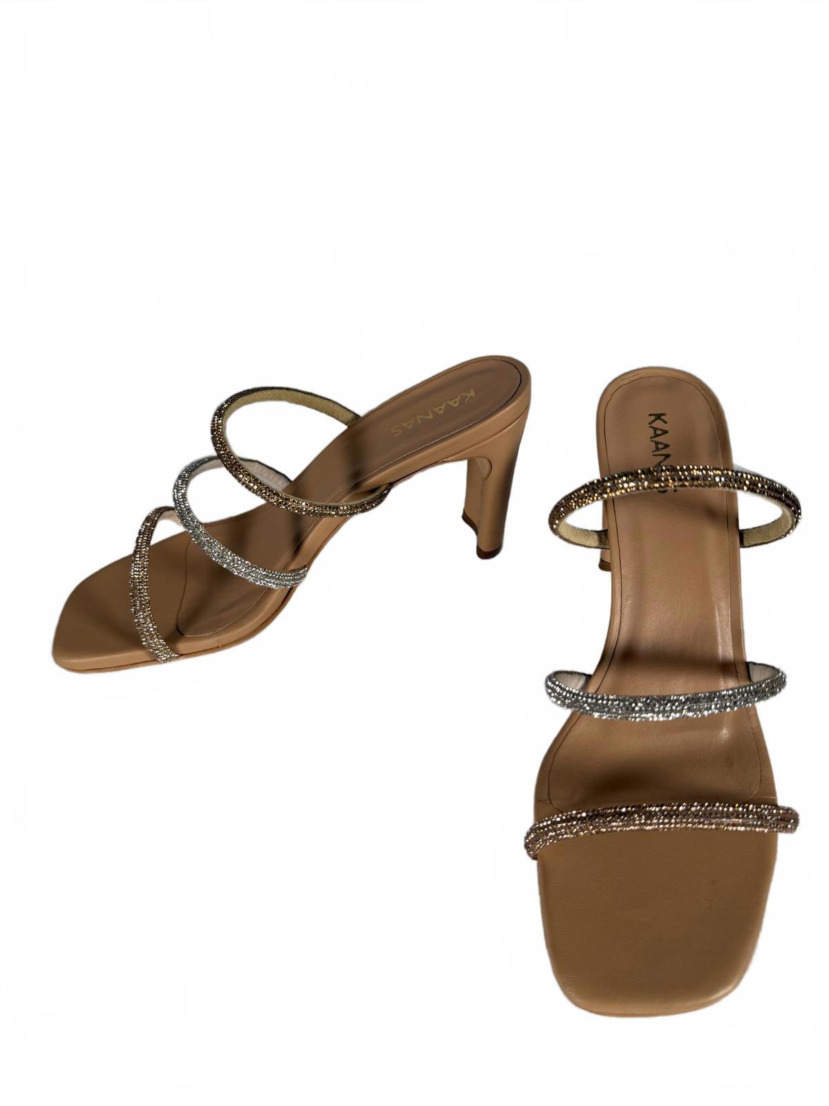 NWB Kaanas Fortuna Triple Band Heel Sandals Size 9