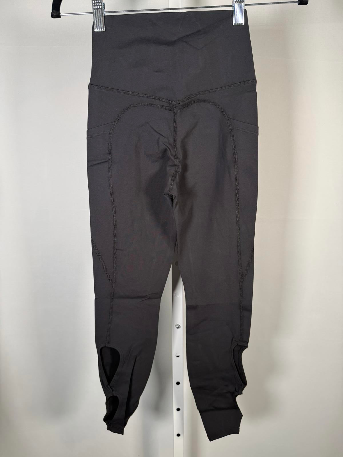 NWT Halara High Waisted Cut-Out Yoga 7/8 Leggings with Pockets Black XS