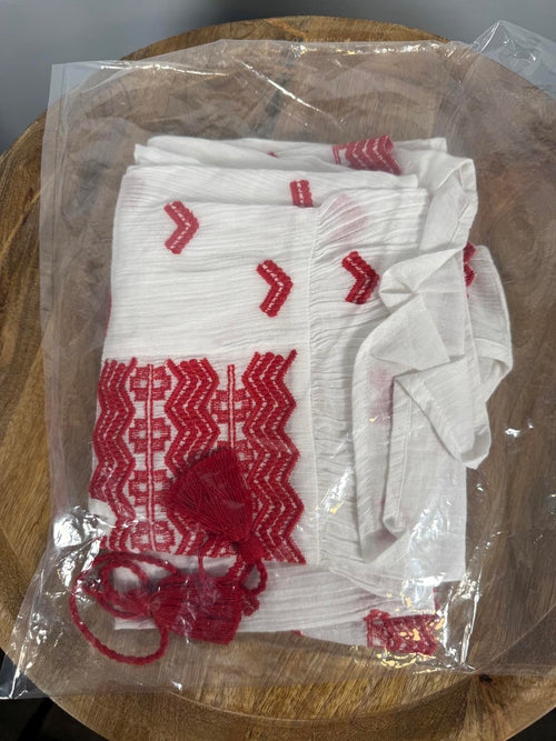 NWT Guadalupe Arabella Red Embroidered Top Medium
