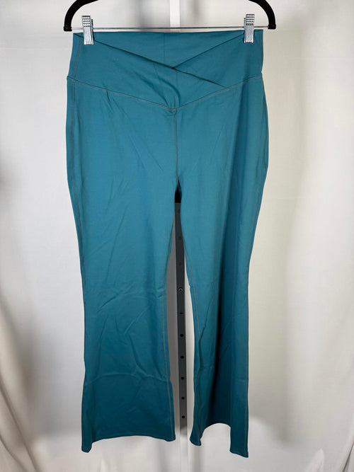 NWT Halara DayStretch High Waisted Crossover Flare Yoga Leggings Size XL Petite