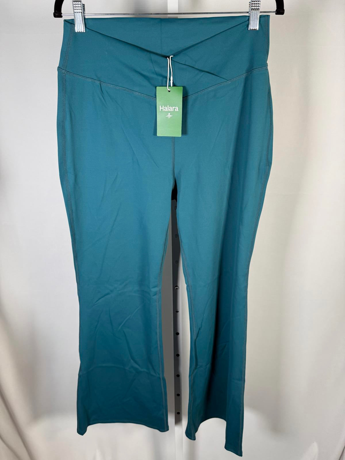 NWT Halara DayStretch High Waisted Crossover Flare Yoga Leggings Size XL Petite