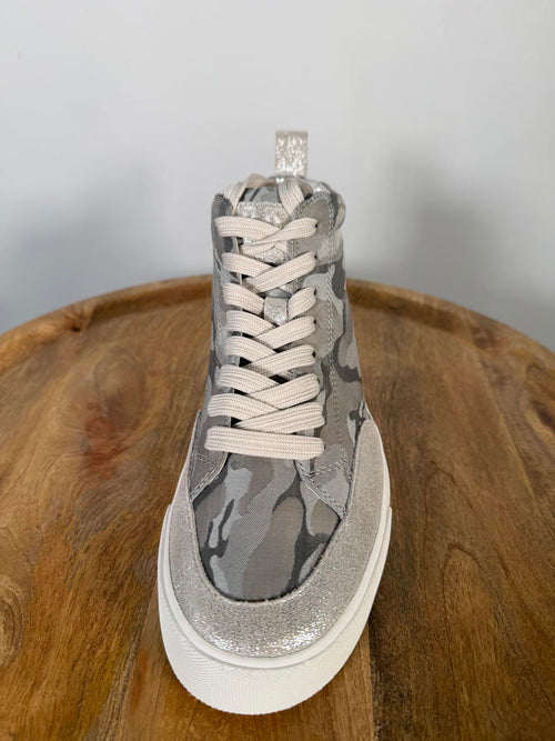 DKNY Rivka Lace-Up High Camo Canvas Silver Sneakers Women’s Size 8.5 NWB