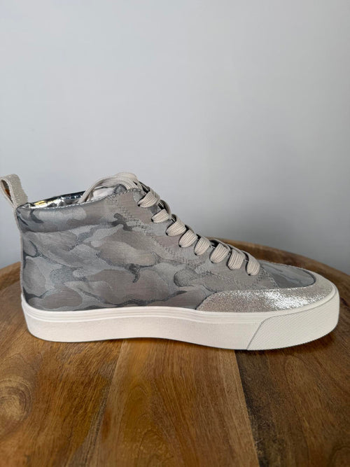 DKNY Rivka Lace-Up High Camo Canvas Silver Sneakers Women’s Size 8.5 NWB