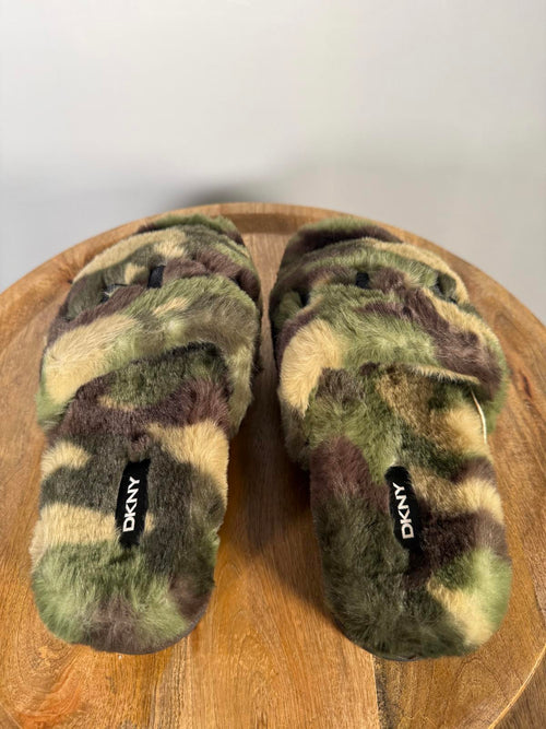 DKNY Palz Faux Fur Slipper Slides Camo Multi Logo Platform US 7 NWB