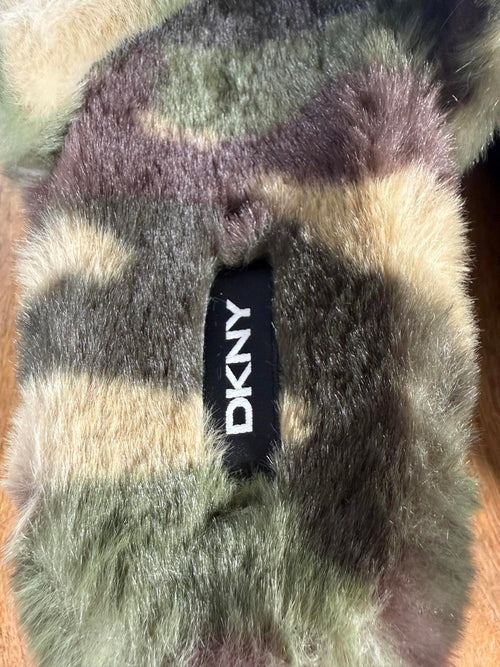 DKNY Palz Faux Fur Slipper Slides Camo Multi Logo Platform US 7 NWB