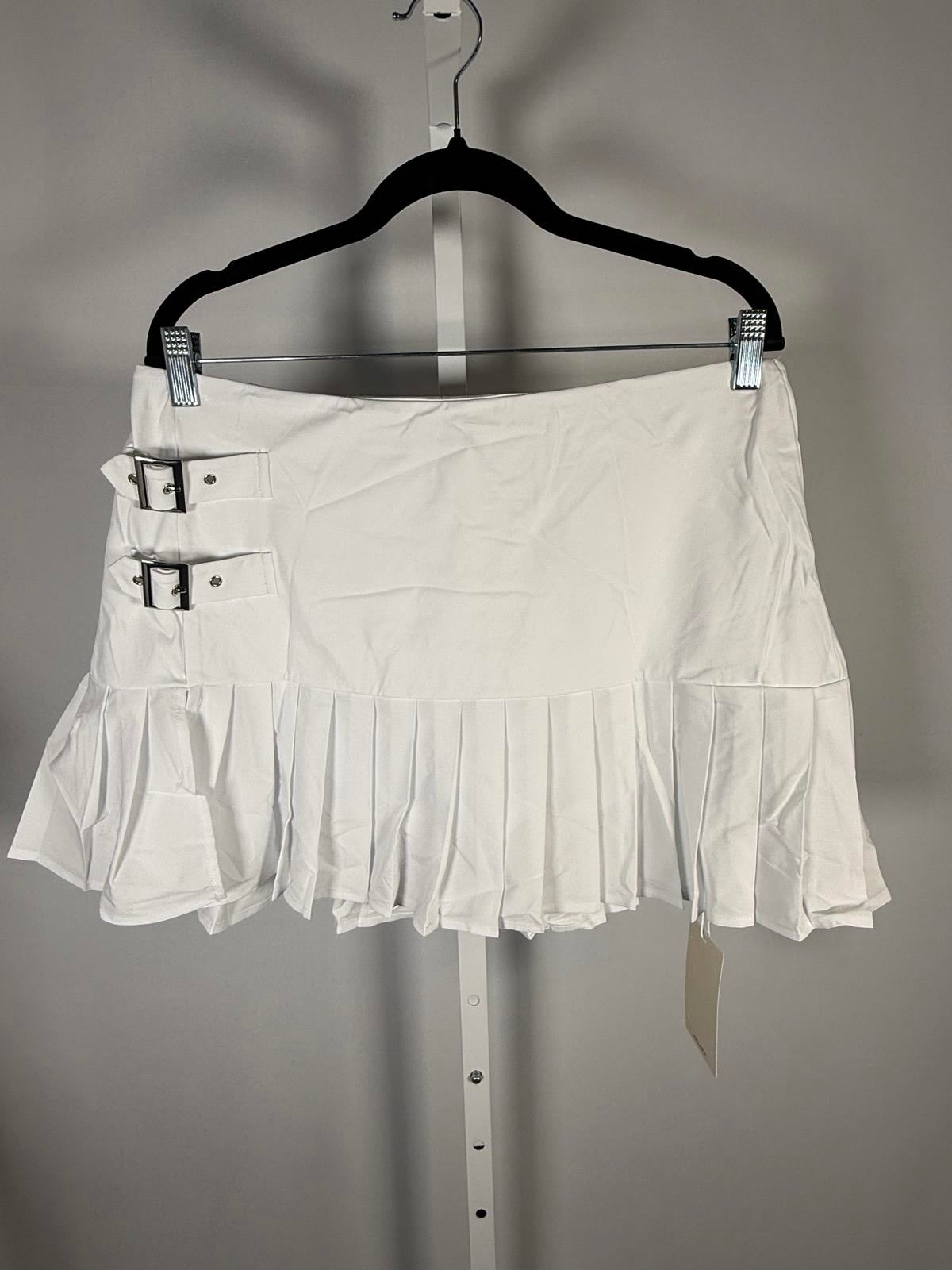 NWT Halara Pleated Skort 2-in-1 Buckle Detail White Tennis Golf Size XL