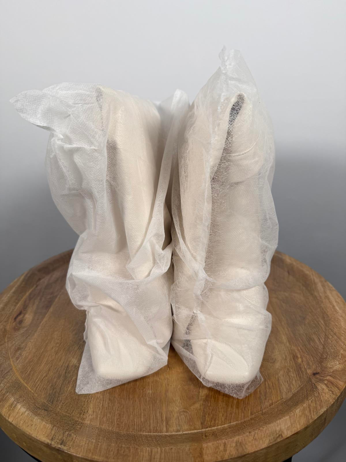 NWT Lulus Lorlia Almond Square Toe Knee High Boots Almond Size 5