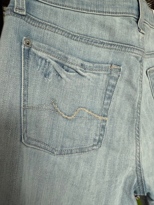 NWT 7 For All Mankind Josefina Slim Boyfriend Jeans Women’s Size 28 Light Wash