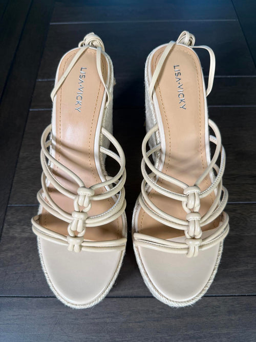 NWB Lisa Vicky Gaze-V Beige Sheep Nappa Wedge Sandals 9.5 M