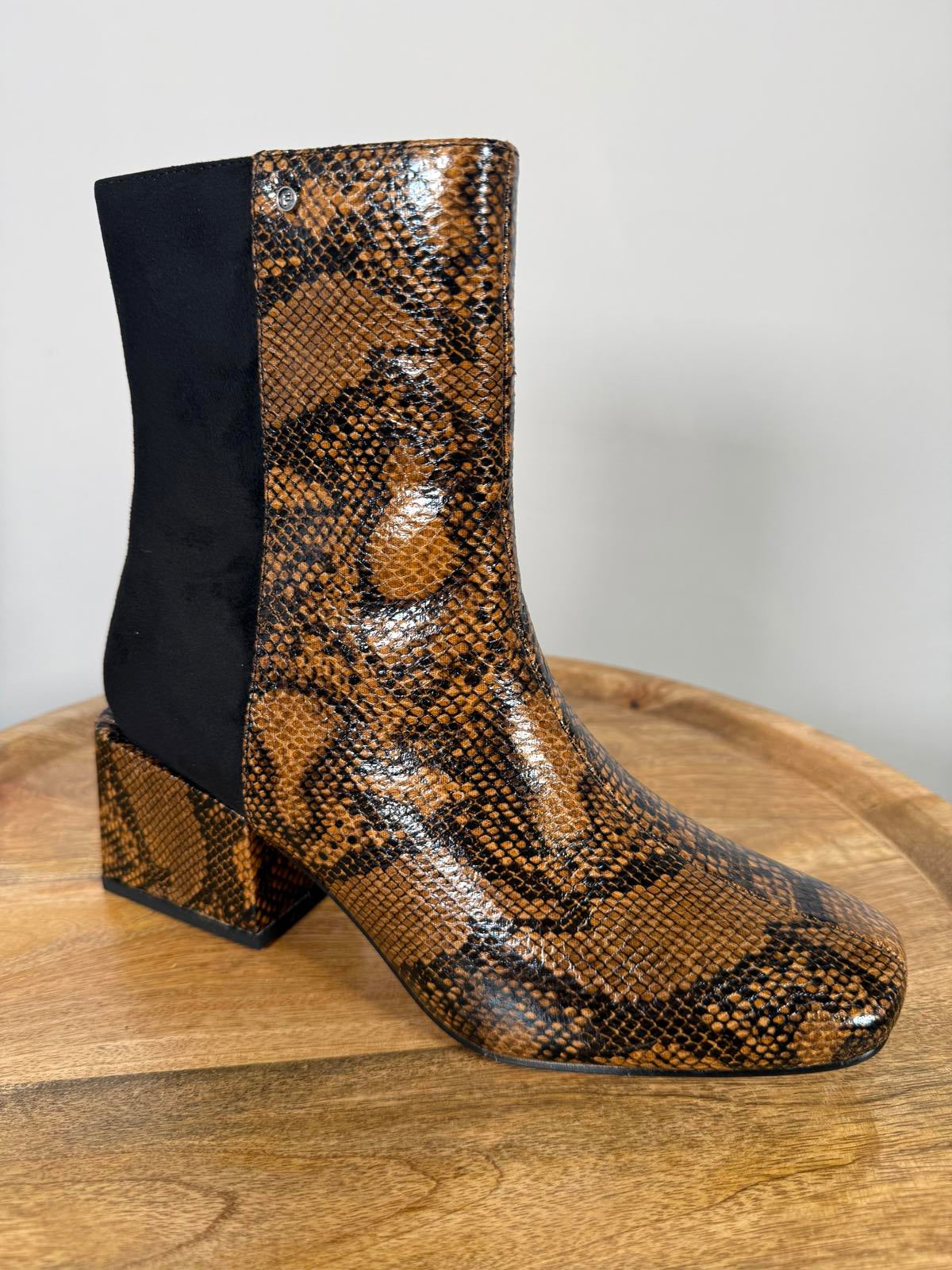 French Connection Toni Boot Brown / Black Snake Print Size 7 NWB