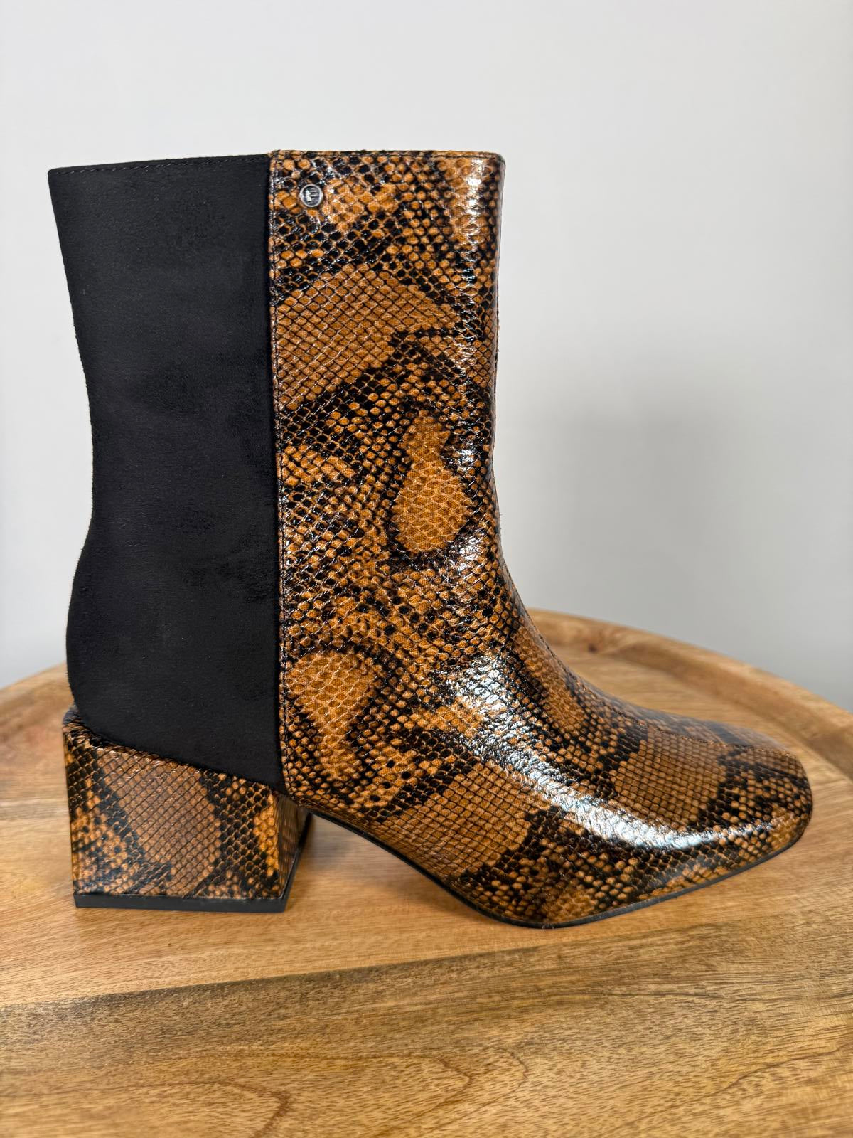 French Connection Toni Boot Brown / Black Snake Print Size 7 NWB
