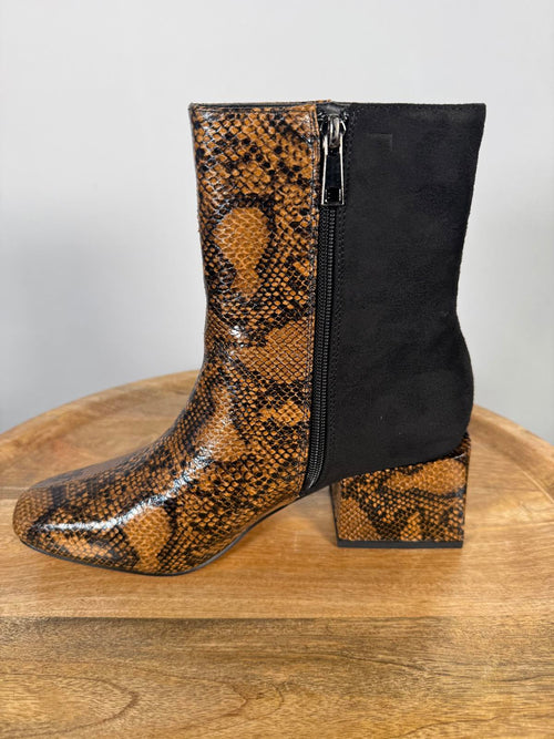 French Connection Toni Boot Brown / Black Snake Print Size 7 NWB