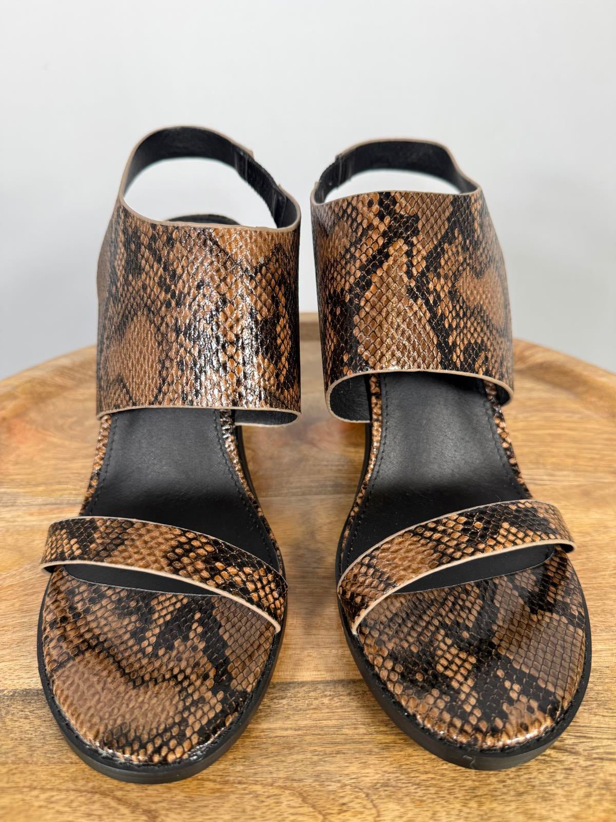 French Connection Women's Lori Sandals In Snakeskin Print Size 9 NWB