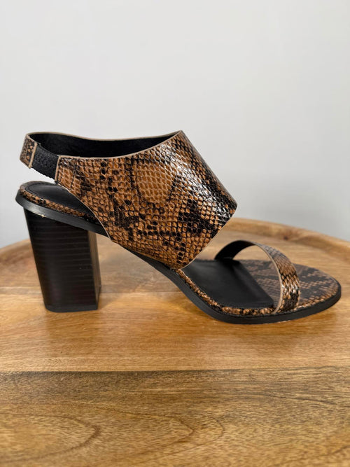 French Connection Women's Lori Sandals In Snakeskin Print Size 9 NWB