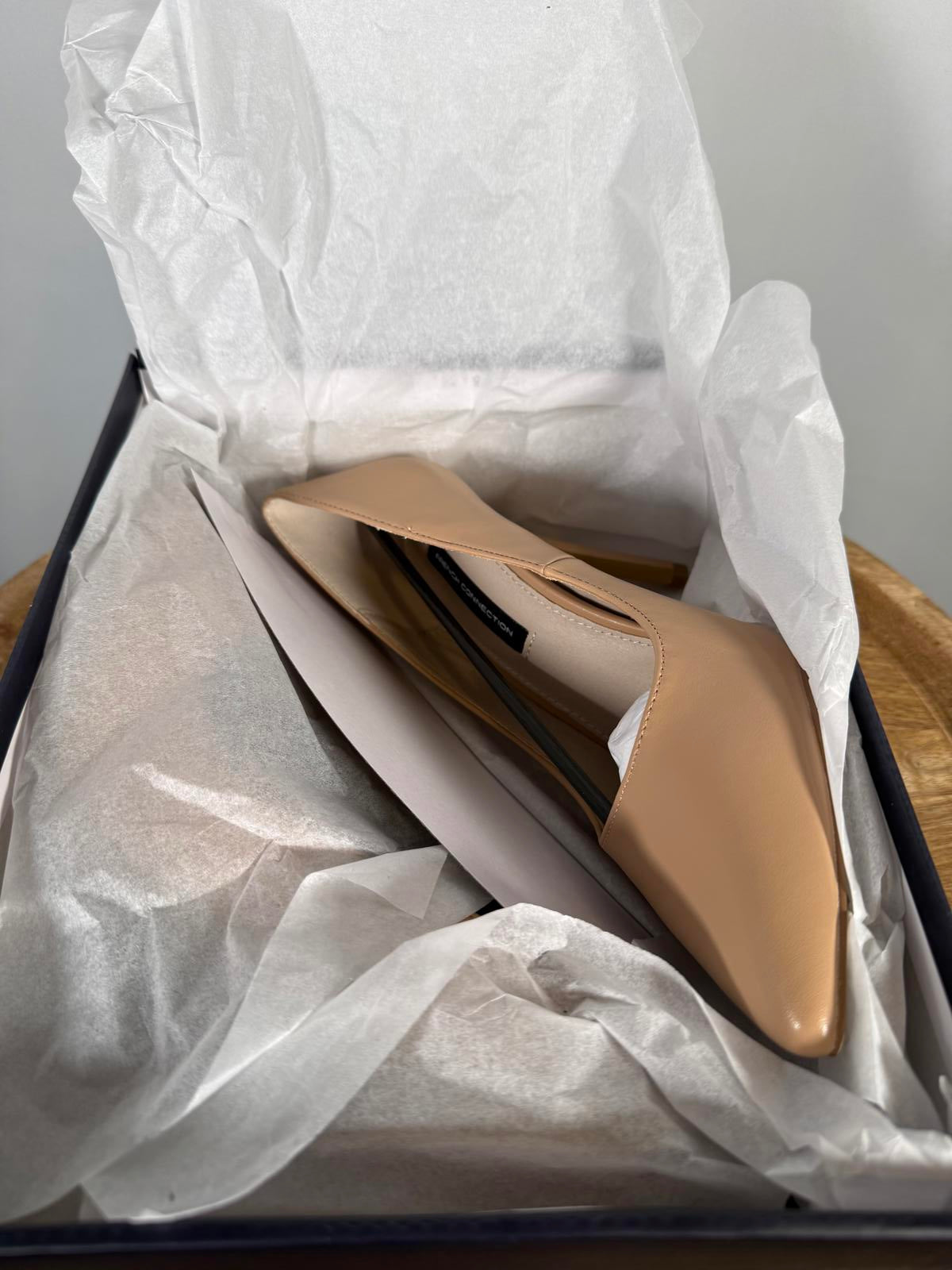 French Connection Nude Pointed Toe Stiletto Pumps US 9 NWB