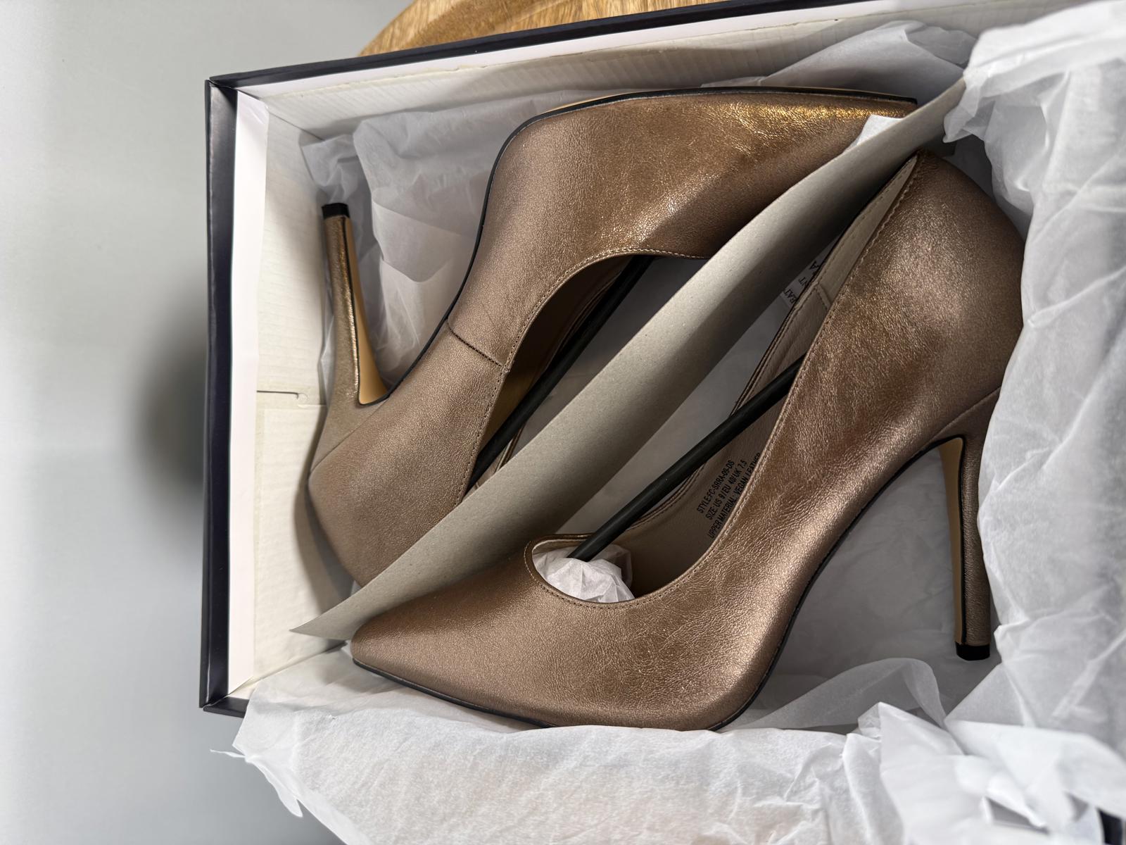 French Connection Rose Gold Pointed Toe Stiletto Heels US 9 NWB