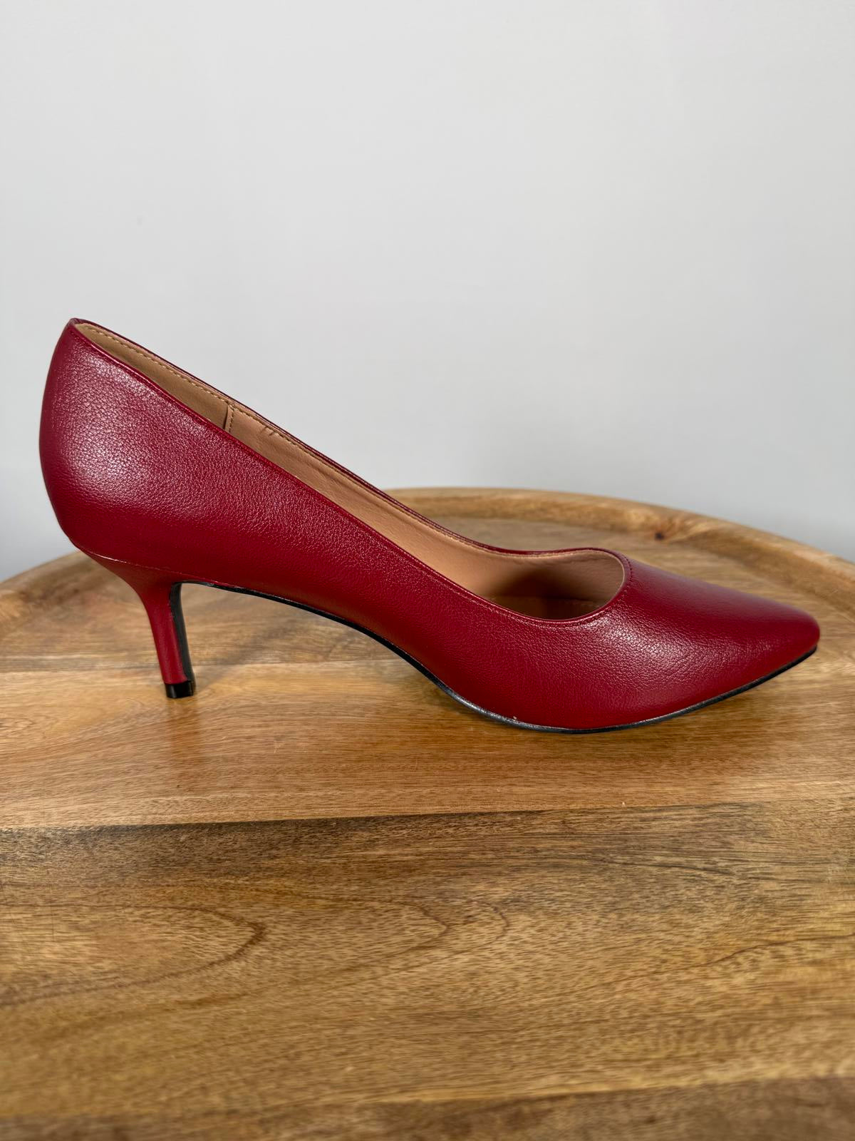 French Connection Kate Burgundy Pointed Toe Pumps Kitten Heel Size 9 NWB
