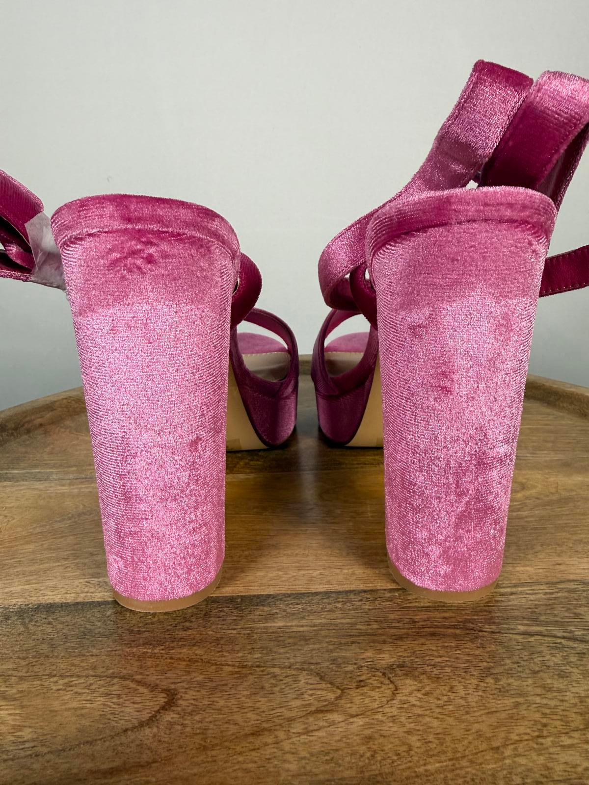 French Connection Pink Velvet Platform Block Heel Sandals Size 8.5 NWB