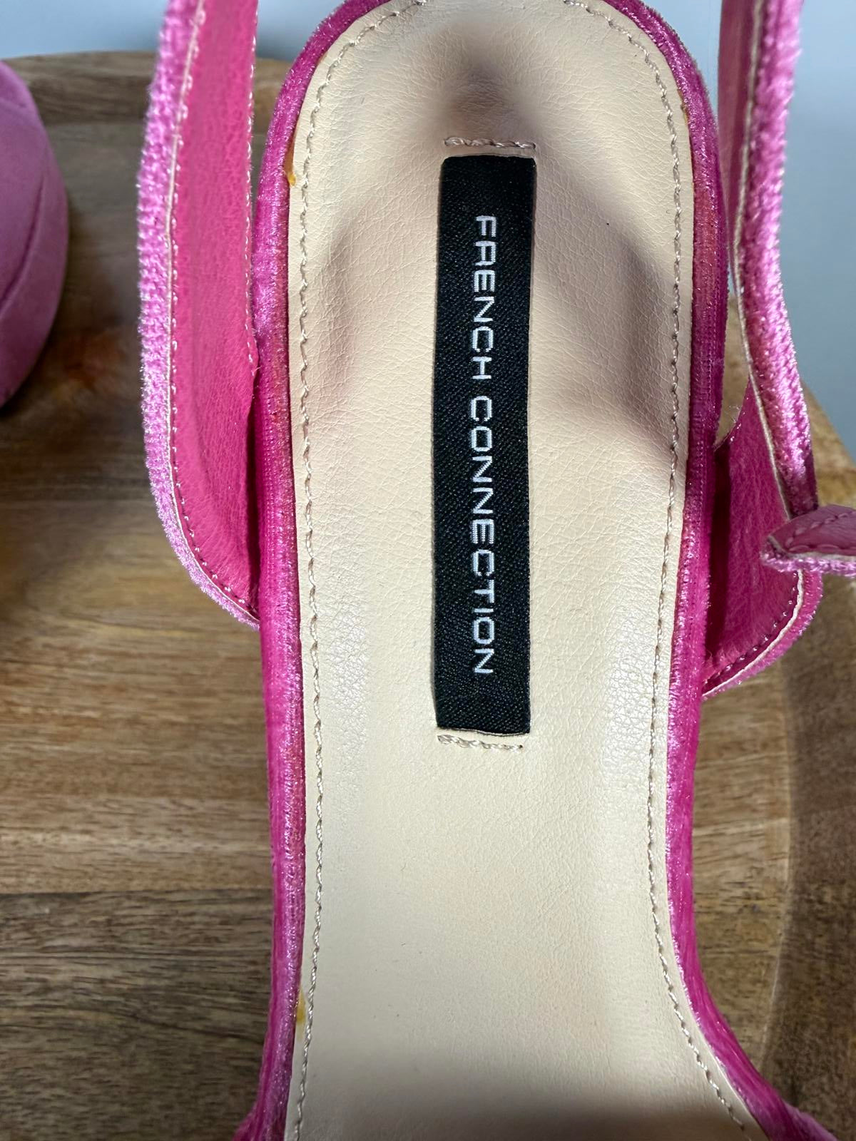 French Connection Pink Velvet Platform Block Heel Sandals Size 8.5 NWB
