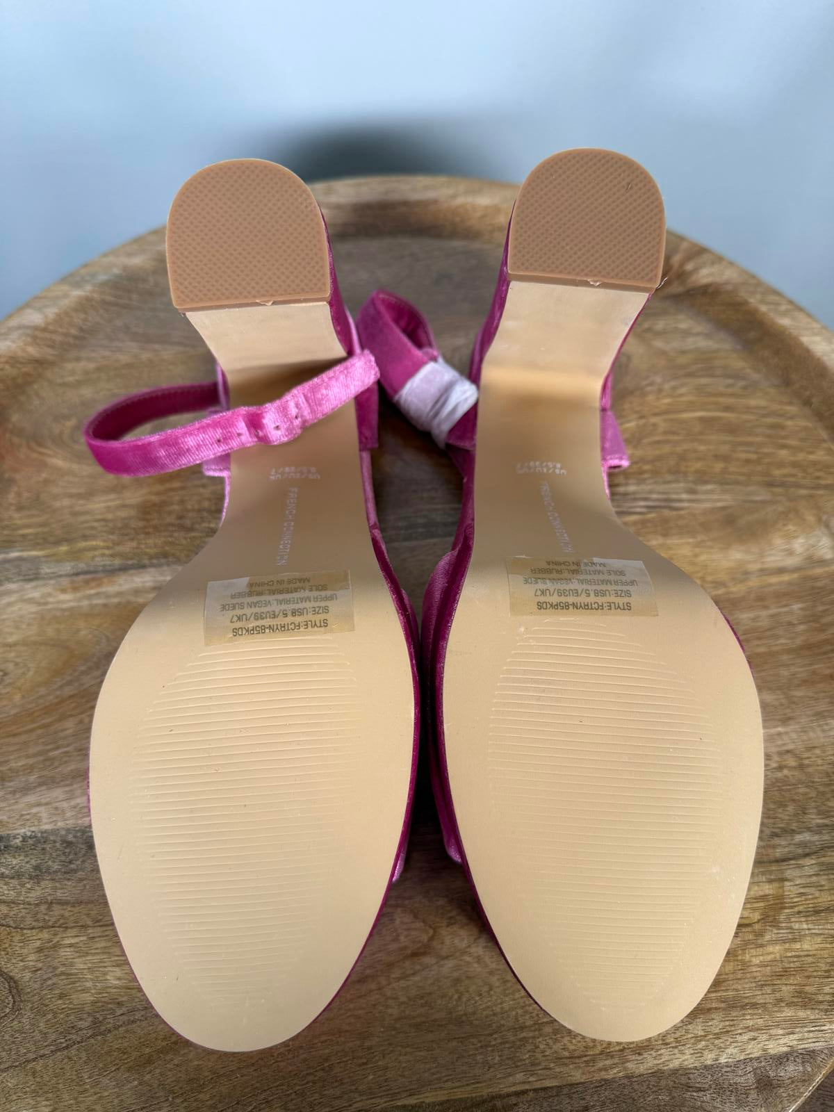French Connection Pink Velvet Platform Block Heel Sandals Size 8.5 NWB
