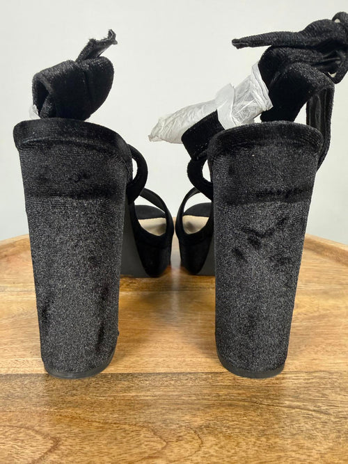 French Connection Black Velvet Platform Block Heel Sandals Size 9 NWB