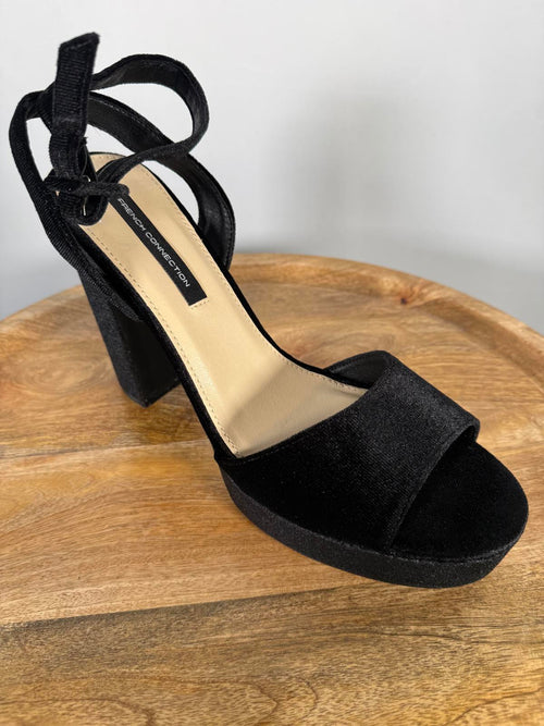 French Connection Black Velvet Platform Block Heel Sandals Size 9 NWB