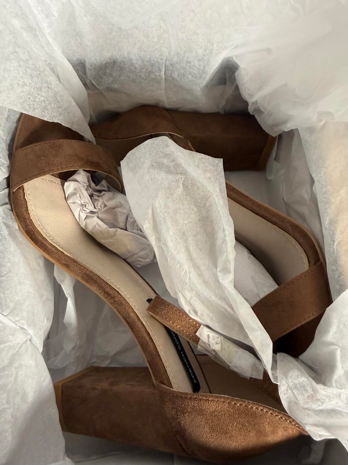 French Connection Brown Suede Ankle Strap Block Heel Sandals US 9 NWB