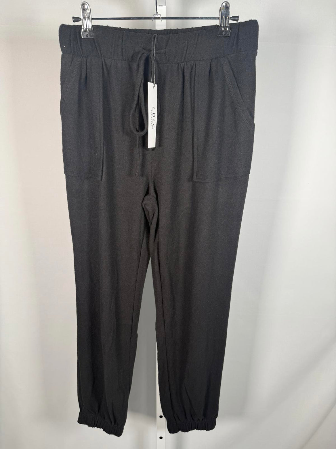 NWT LBLC The Label Erza Cozy Pocket Pants Black Size Medium