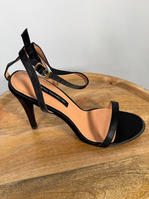 French Connection Tessa Black Strappy Heels Ankle Strap Sandals US 9 NWB