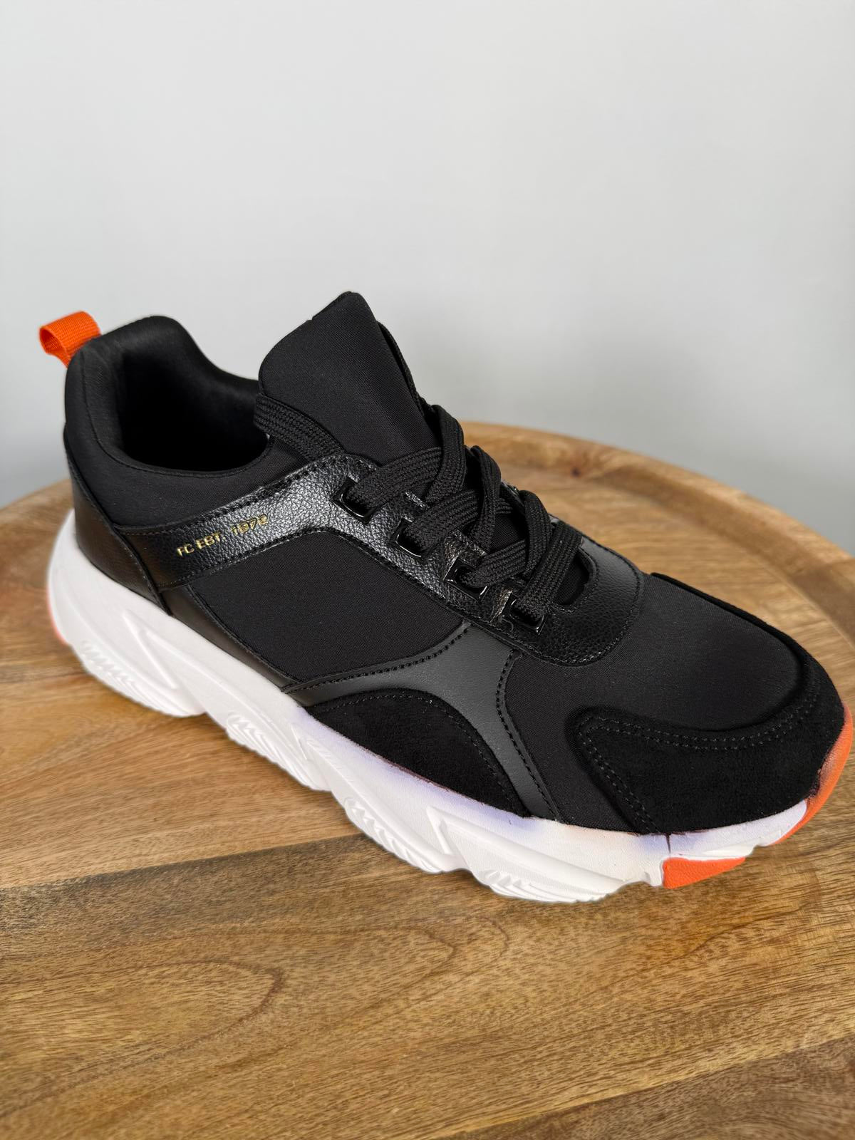 French Connection Women's Riley Chunky Sporty Lace-up Sneakers Size 9 NWB