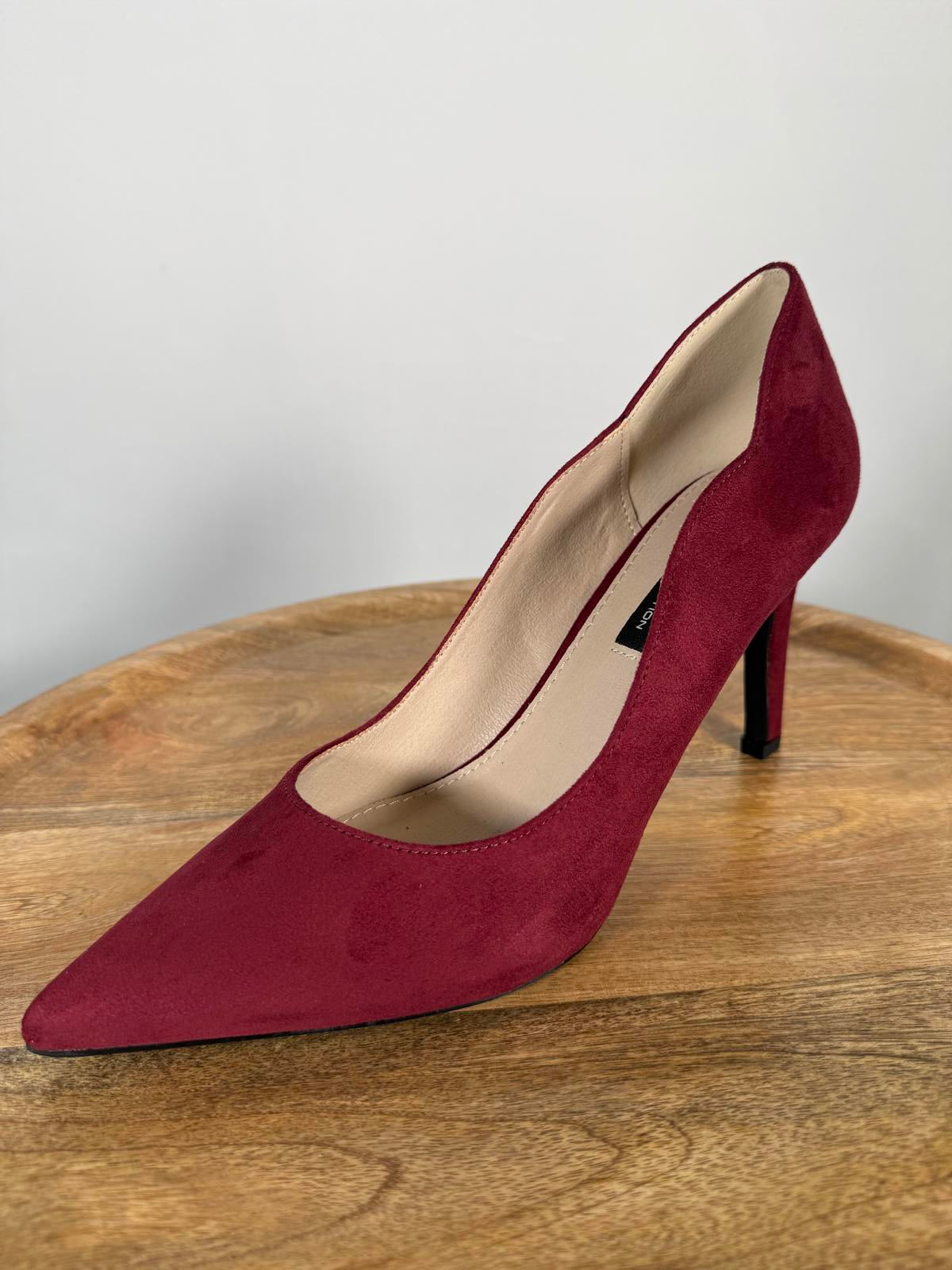French Connection Burgundy Suede Pointed Toe Stiletto Heels Size 9 NWB