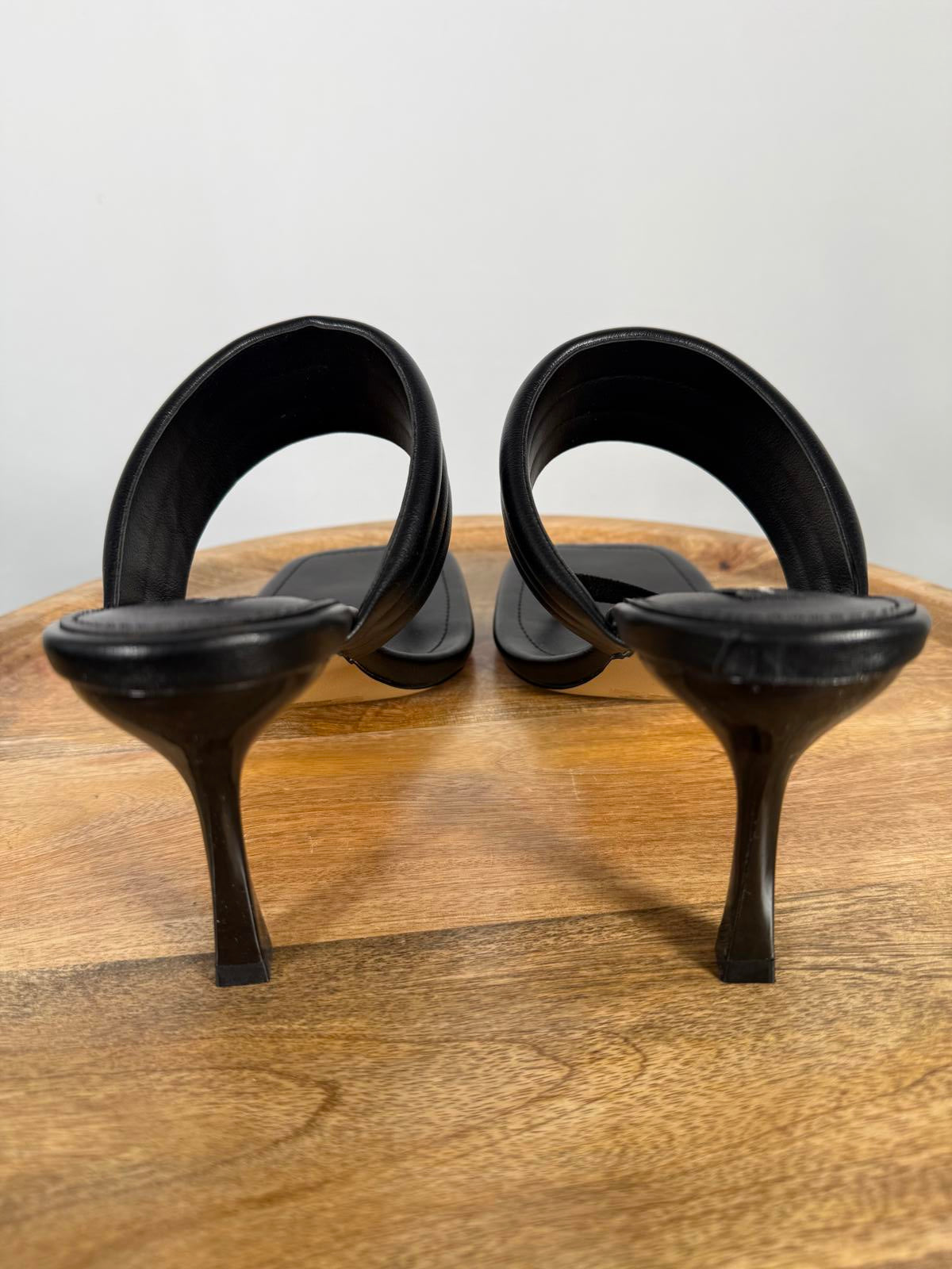 French Connection Womens Valerie Vegan Leather Slip On Heel Sandals Size 9 NWB