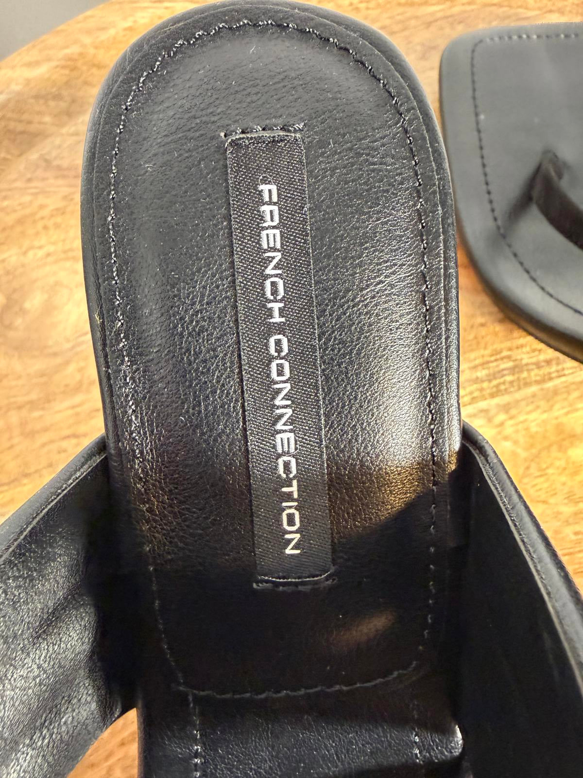 French Connection Womens Valerie Vegan Leather Slip On Heel Sandals Size 9 NWB