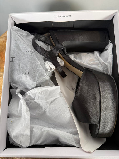 French Connection Black Platform Block Heel Sandals US 9 NWB