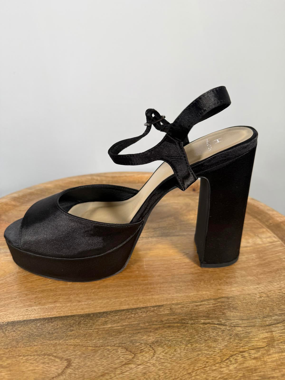 French Connection Black Platform Block Heel Sandals US 9 NWB