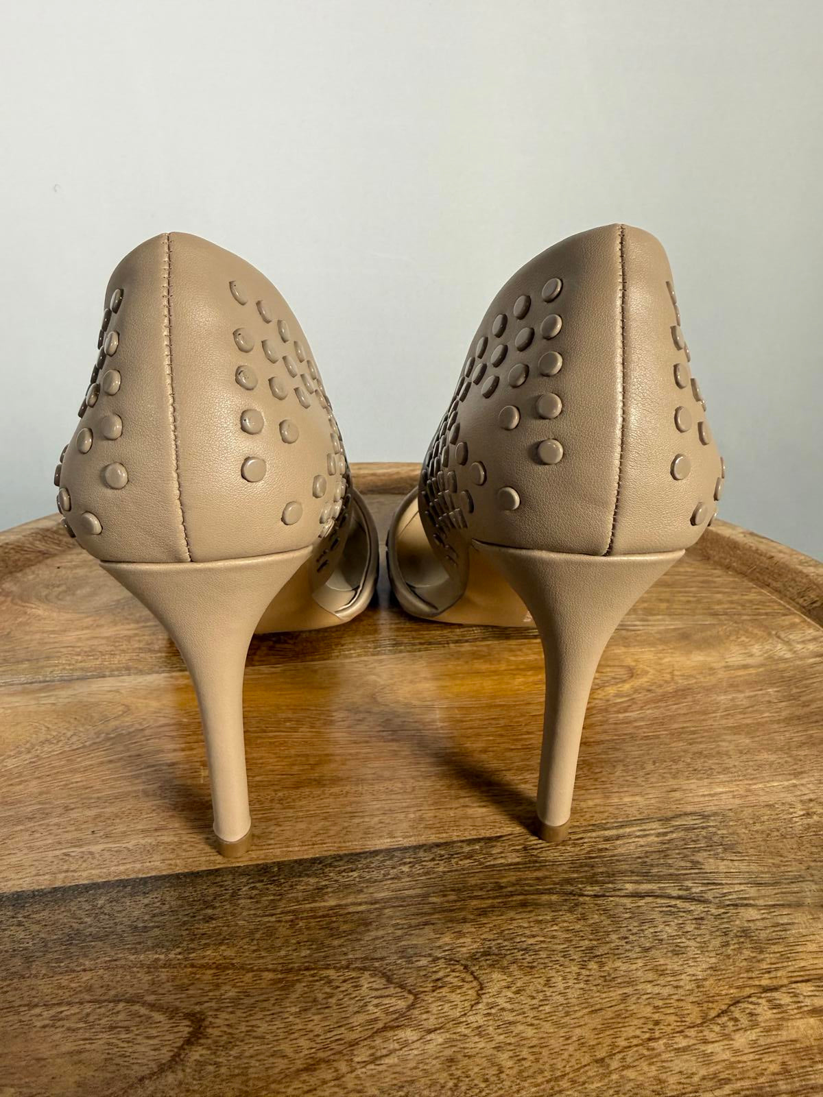 French Connection Cement Studded Pumps Pointed Toe Heels Size US 8.5 NWB