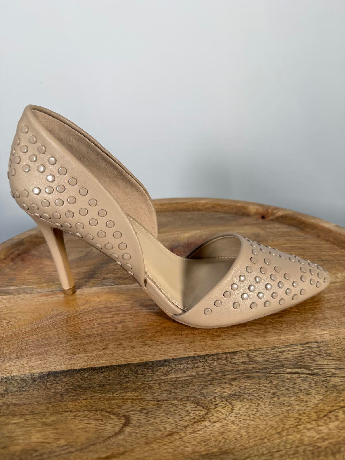 French Connection Cement Studded Pumps Pointed Toe Heels Size US 8.5 NWB