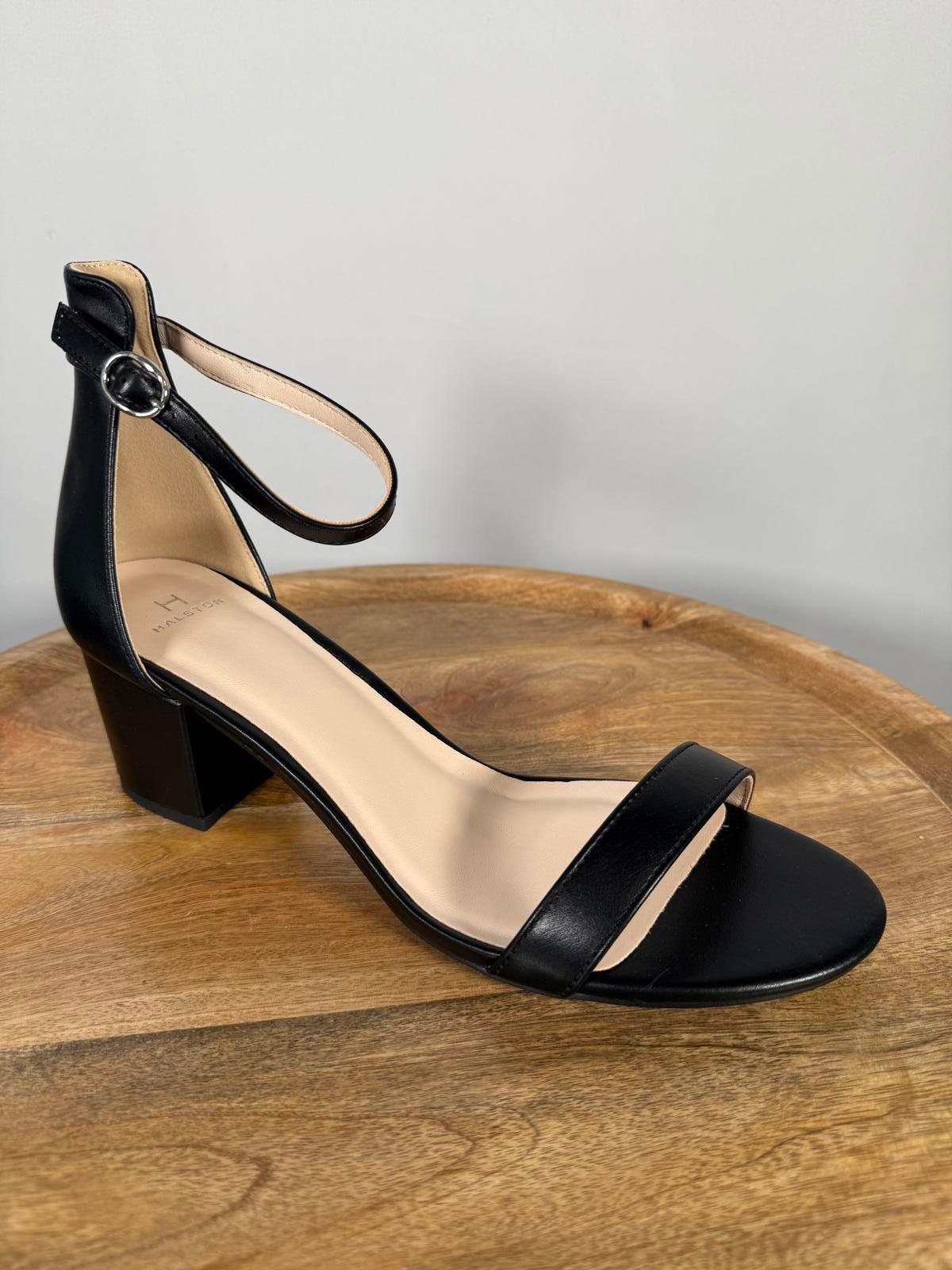Halston Black Ankle Strap Block Heel Sandals Open Toe Size 9.5 NWB