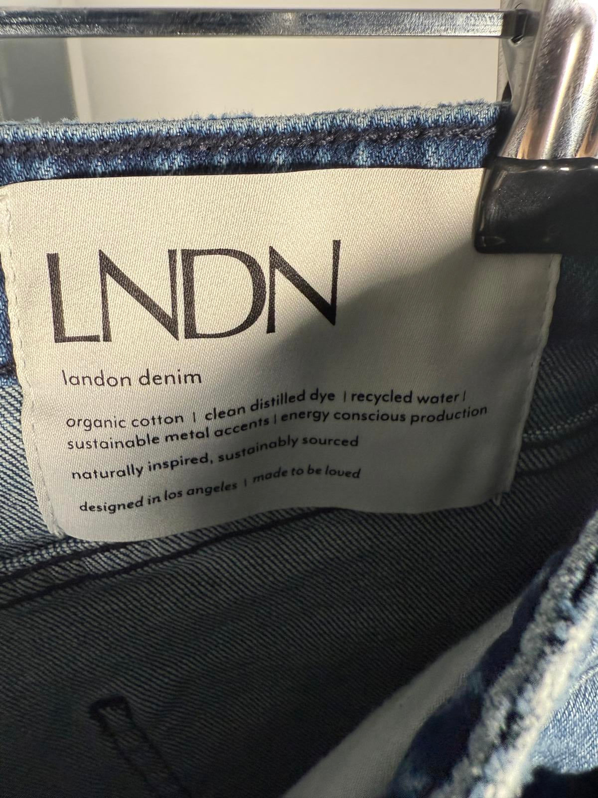 NWT LNDN Women’s Dark Wash Flare Jeans High Rise Denim Size 25