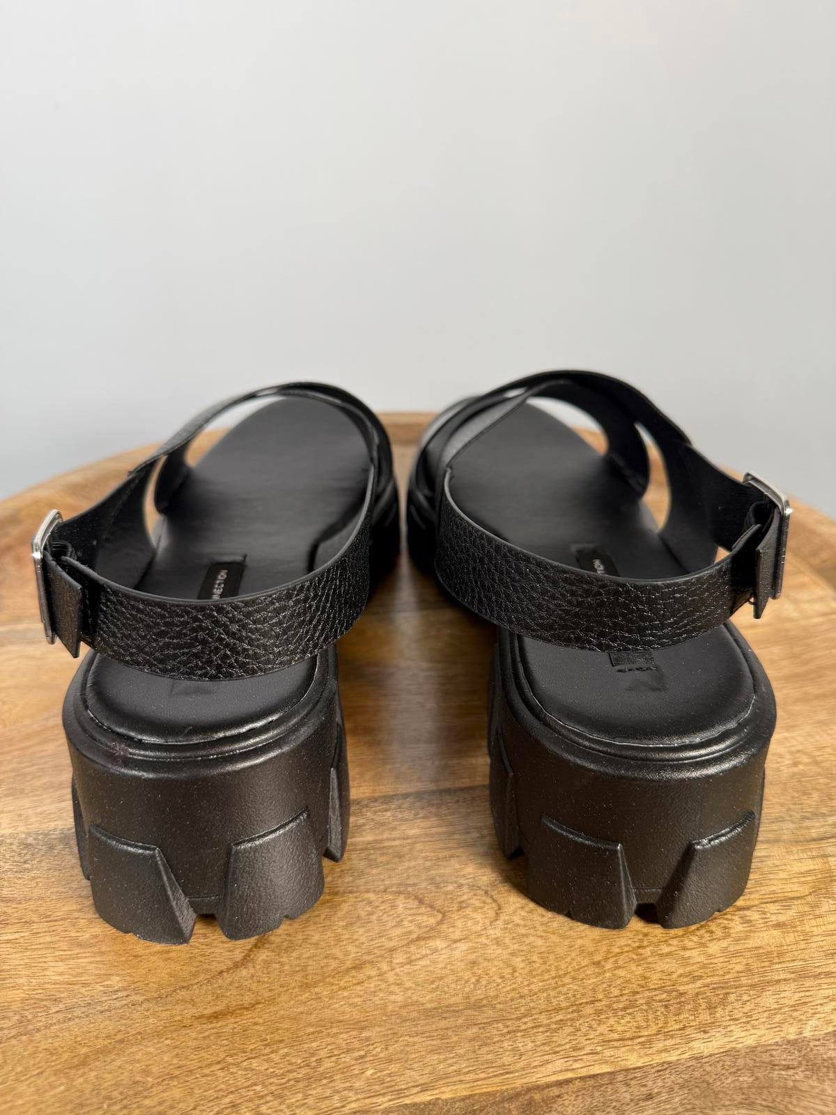 French Connection Black Chunky Platform Sandals Women’s US Size 8.5 NWB