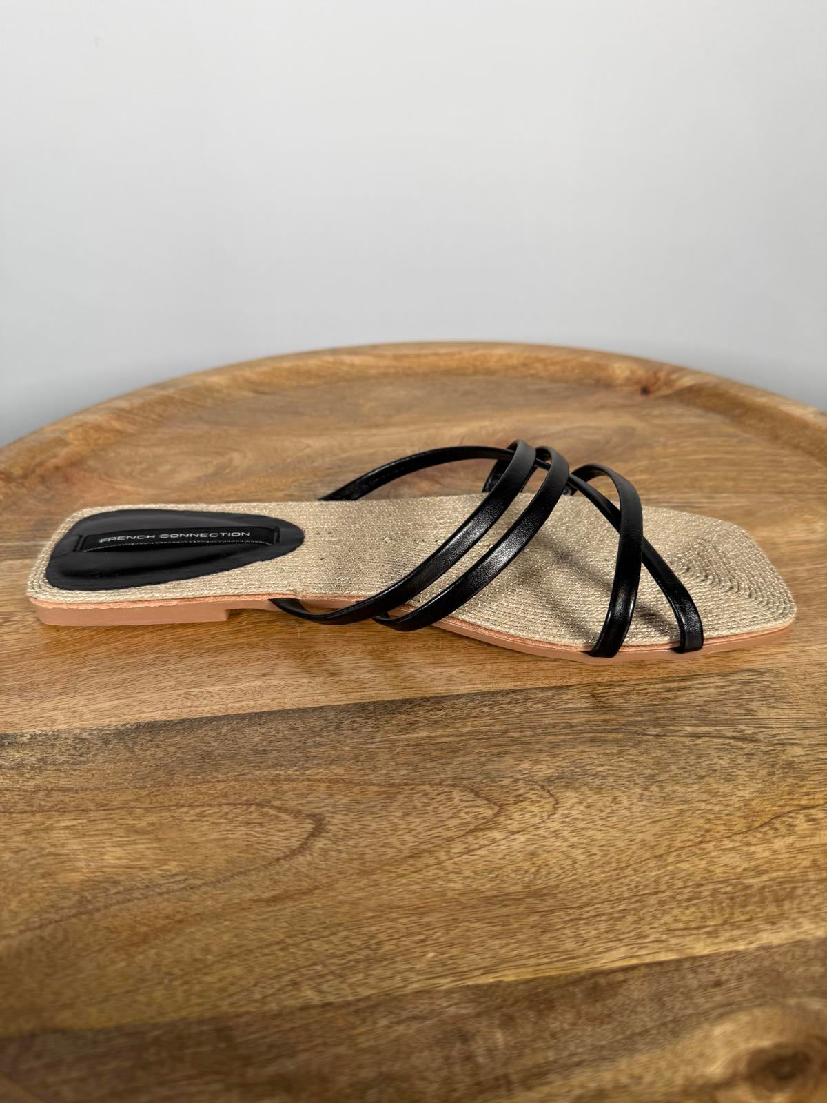 French Connection Black Strappy Flat Sandals Square Toe Slide Women’s US 8.5 NWB