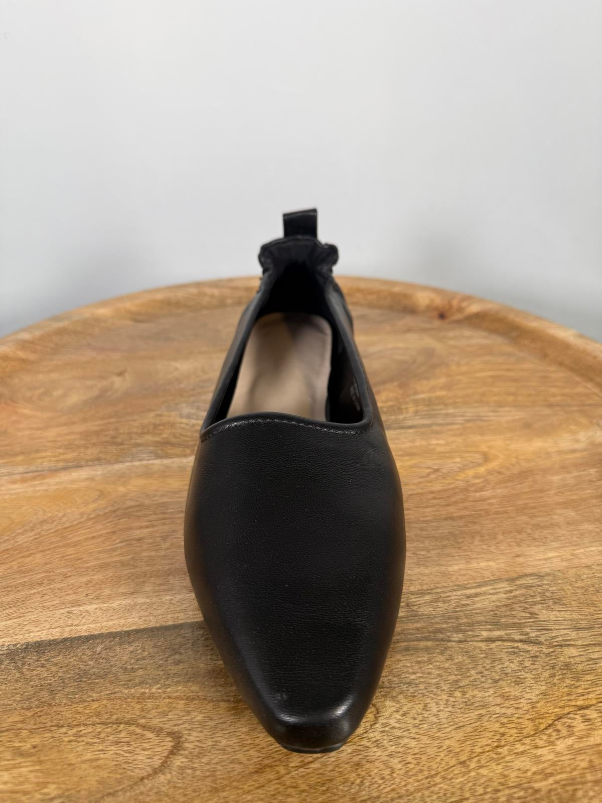 French Connection Black Pointed Toe Flats Slip On Shoe Women’s 7.5 NWB