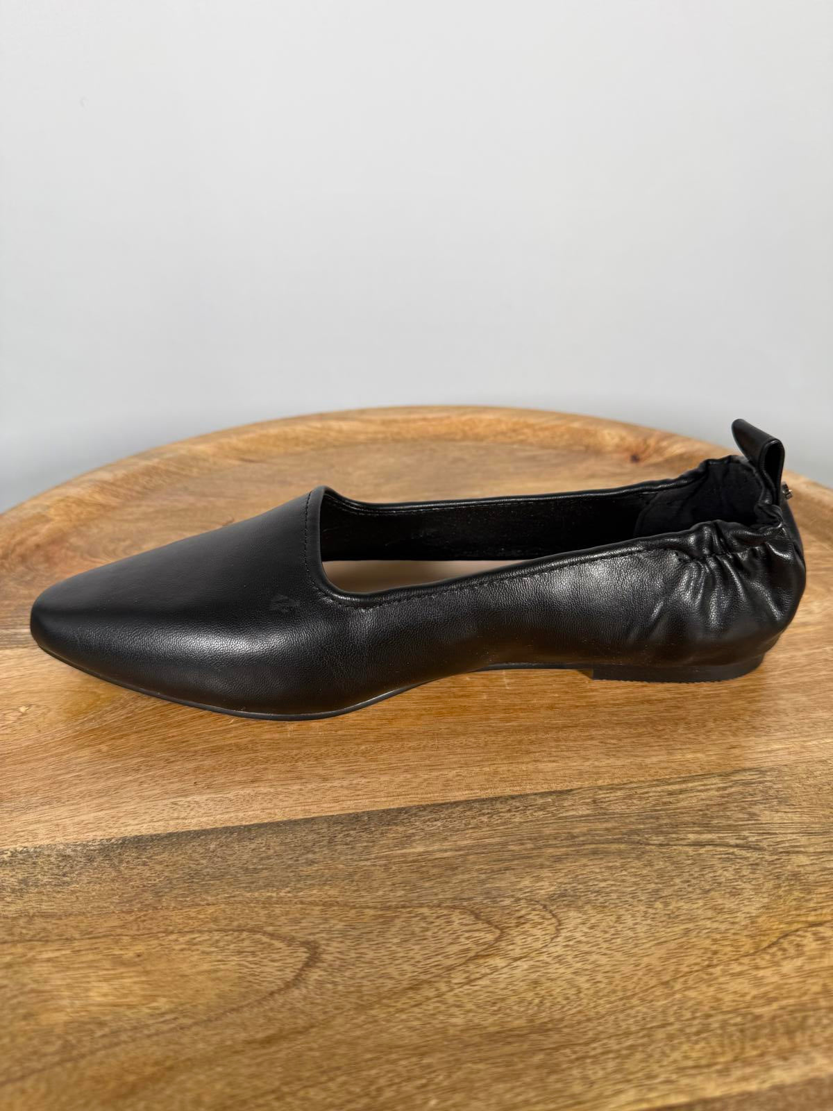 French Connection Black Pointed Toe Flats Slip On Shoe Women’s 7.5 NWB