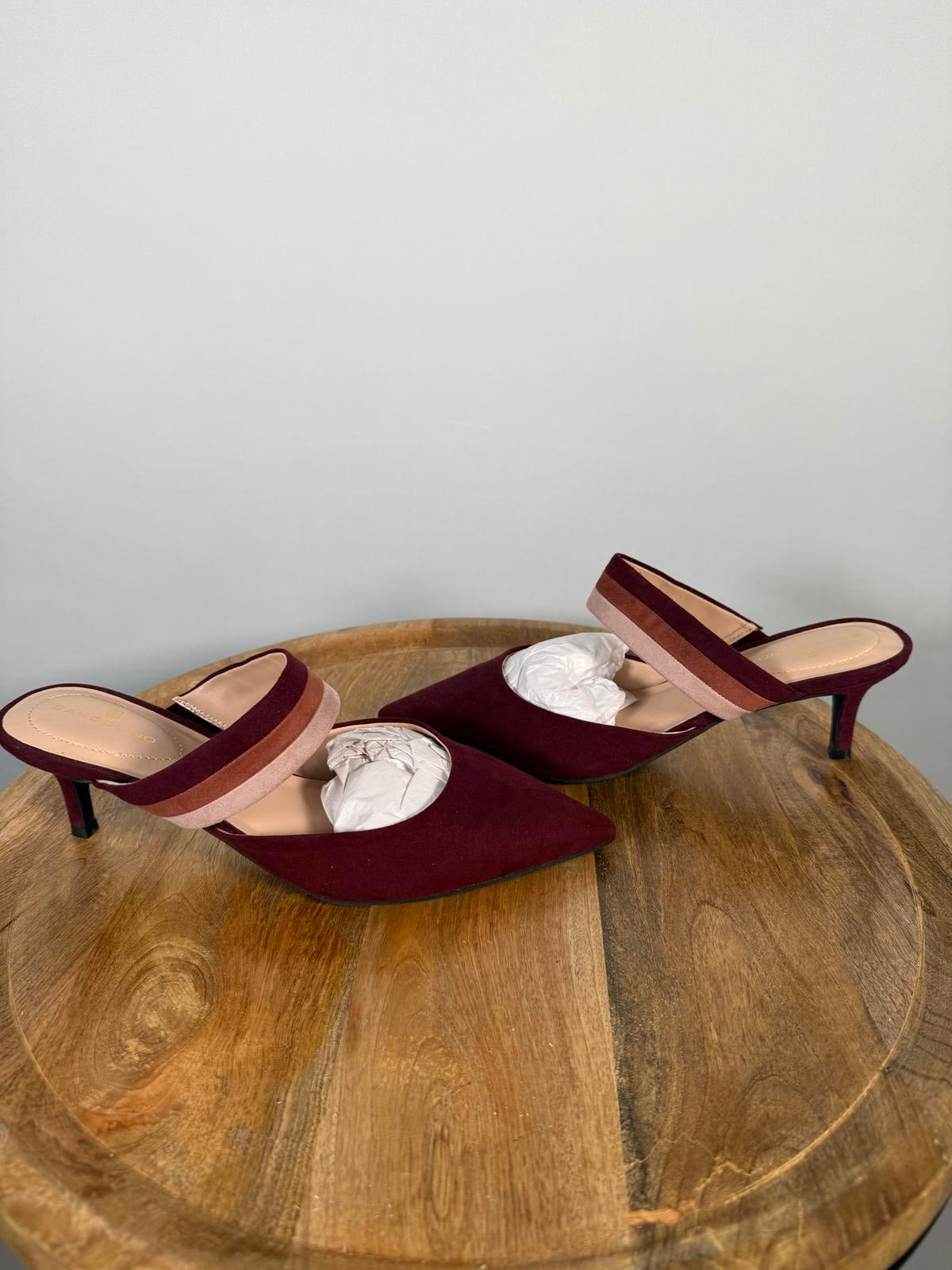 NWB Bandolino Women’s Faux Suede Pointed Toe Mule Heels Burgundy Multi Size 7