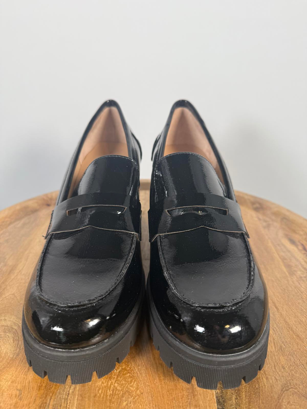 NWB Sun Stone Prescott Black Patent Lug Sole Loafer Pumps Women's Size 10