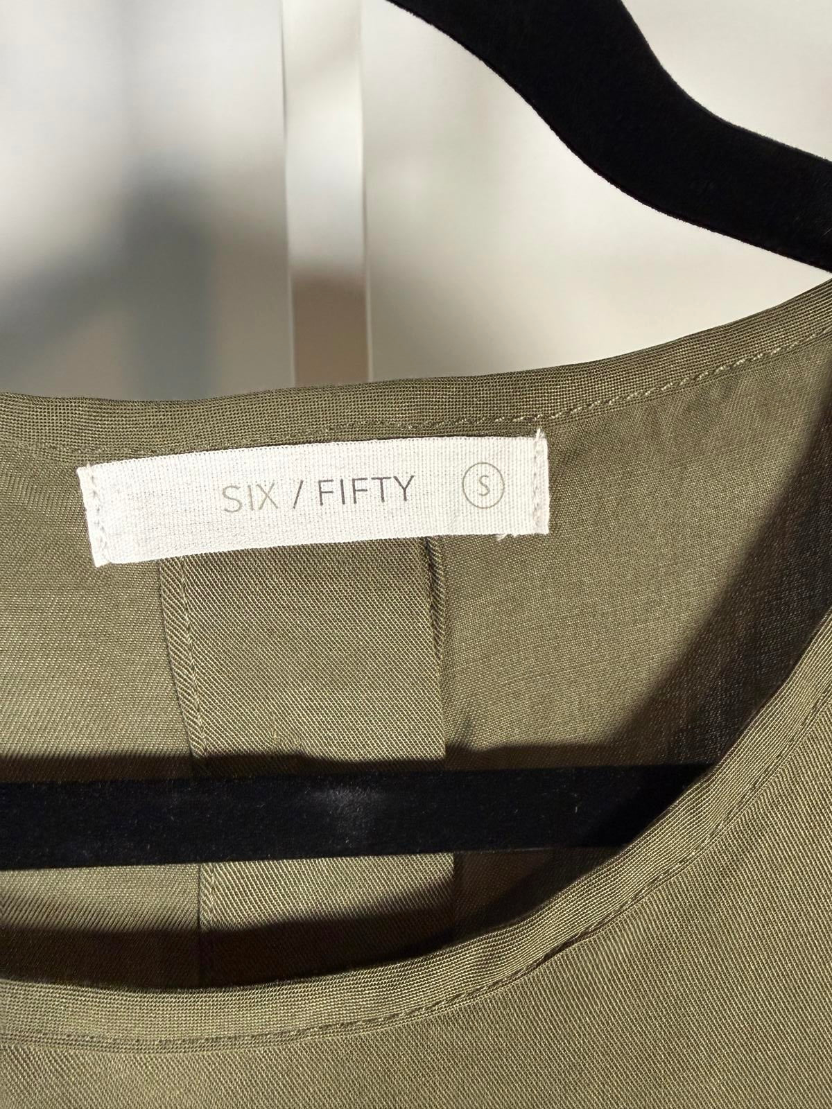 NWT Six/Fifty Olive Short Sleeve Pocket Back Blouse Size Small