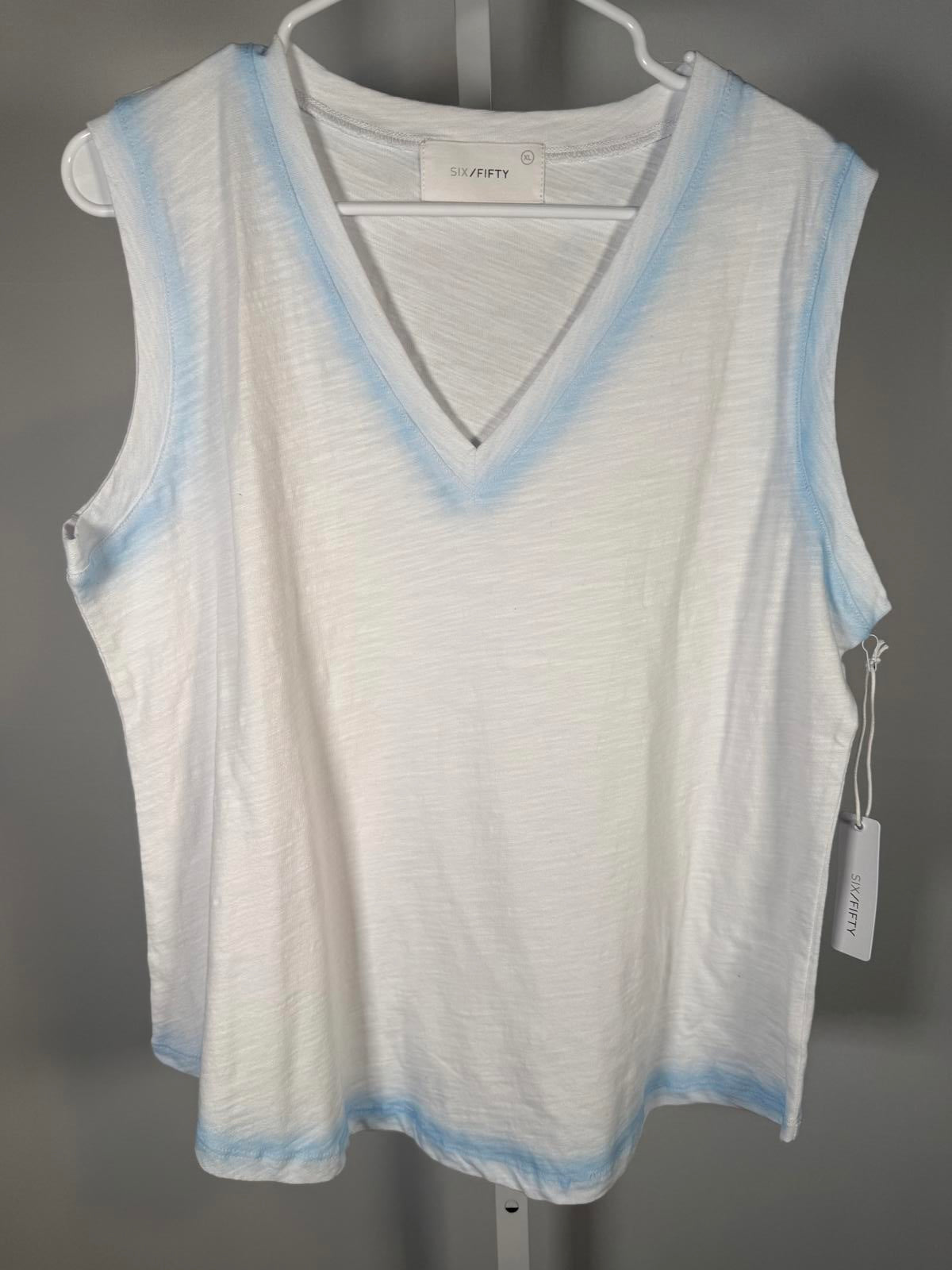 NWT Six/Fifty Women’s White V-Neck Sleeveless Tank Top Blue Trim Size XL